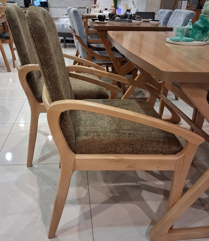 میز ناهارخوری ساحلی